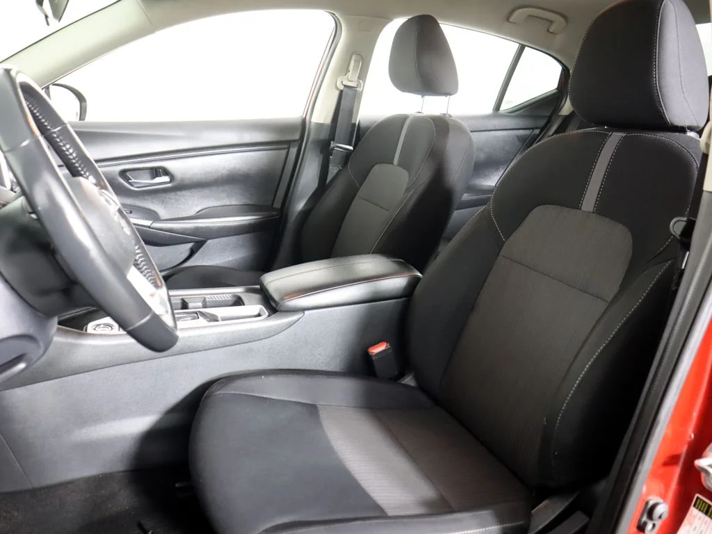 Used 2022 Scarlet Nissan SV image 26