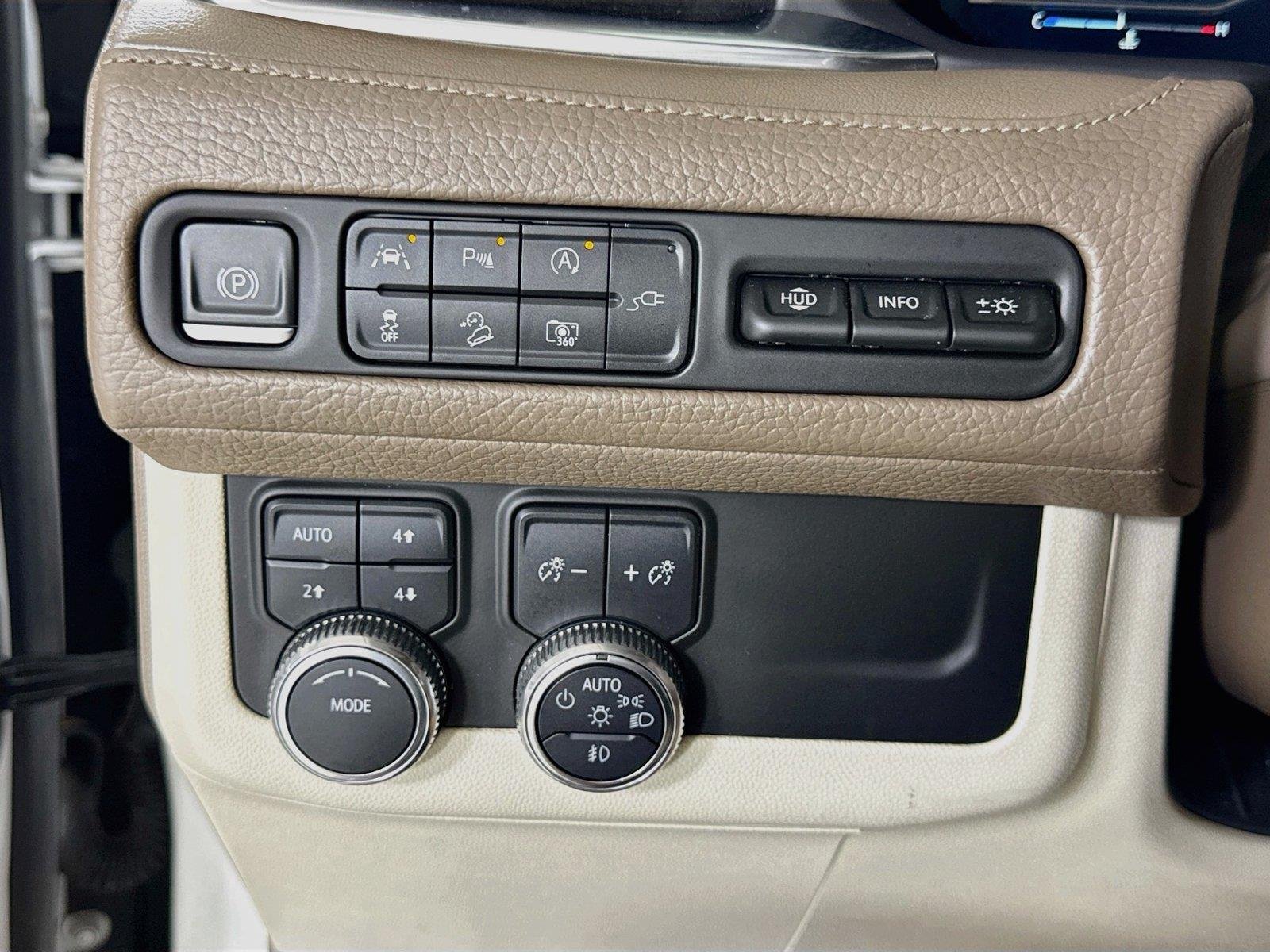 Used 2022 White Frost Tricoat GMC Denali | 22