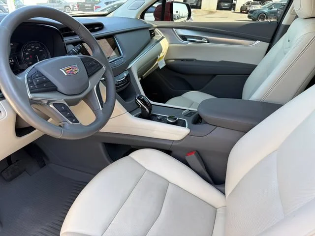 Used 2021 INFRARED TINTCOAT Cadillac FWD Premium Luxury image 19