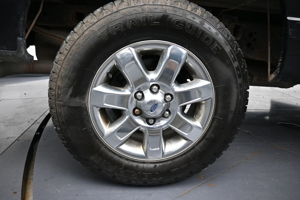 Used 2013  Ford XLT image 33