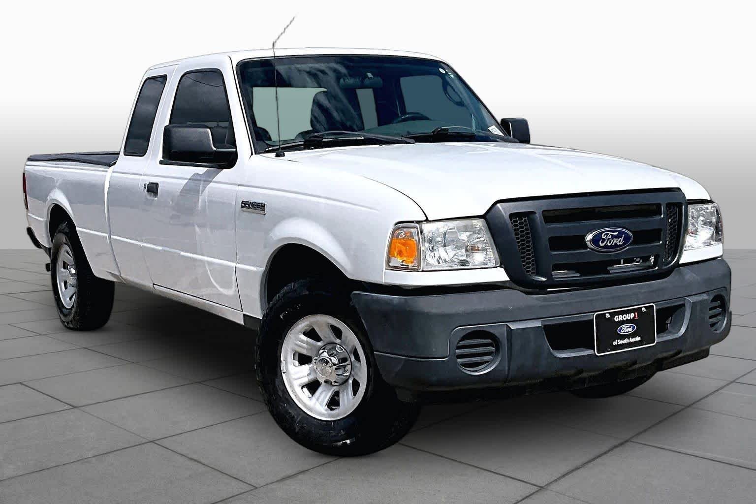 Used 2011 Oxford White Ford XL image 3