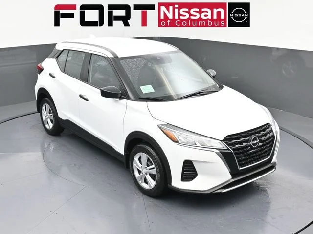 Used 2025 White Nissan S image 39