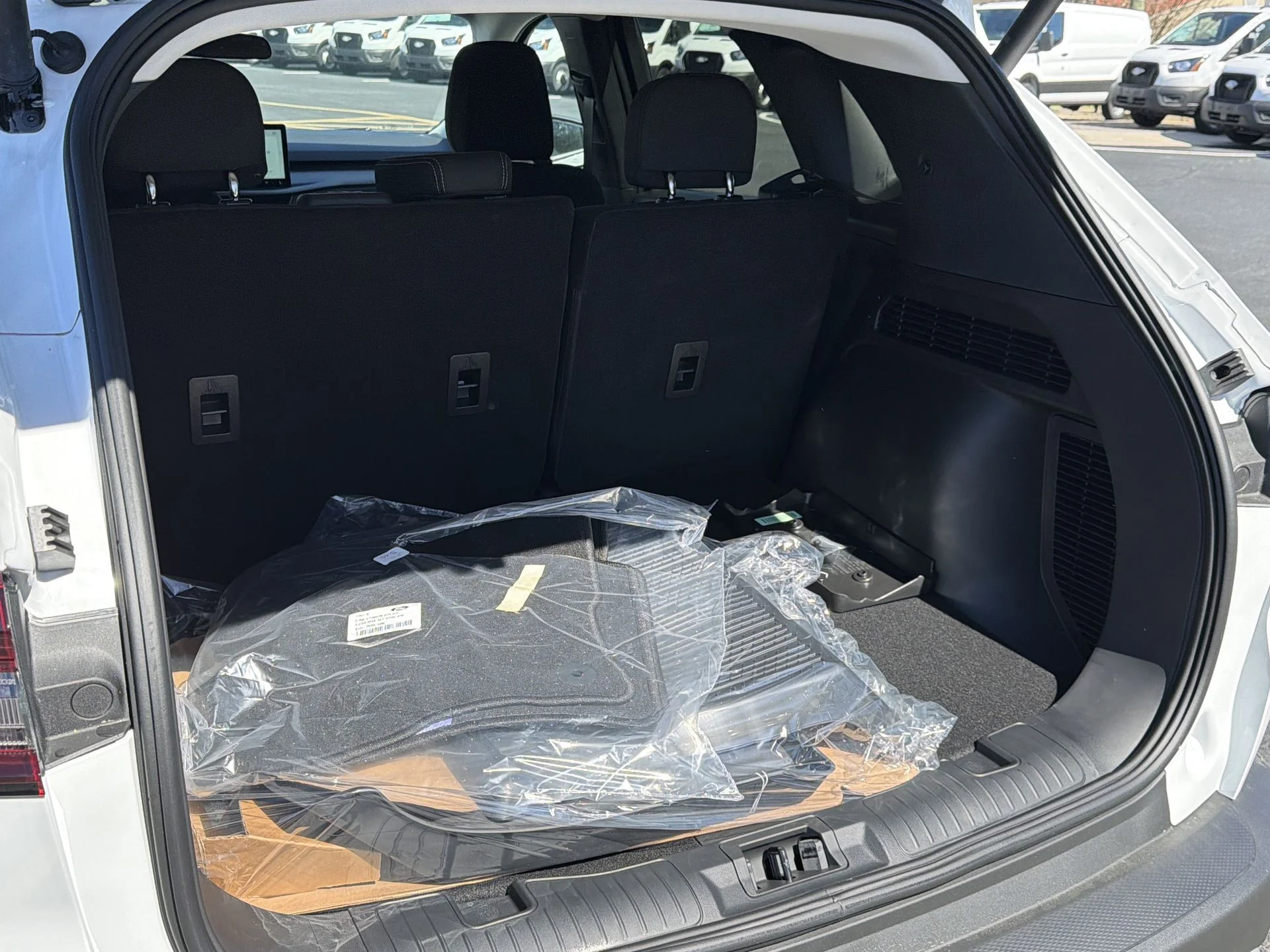 New 2026 Oxford White Ford Active® image 30