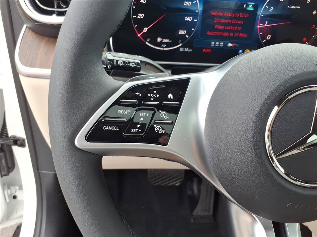 New 2026 Polar White Mercedes-Benz GLC 300 image 15