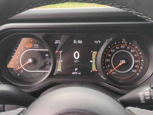 Used 2025 White Jeep Rubicon X image 32