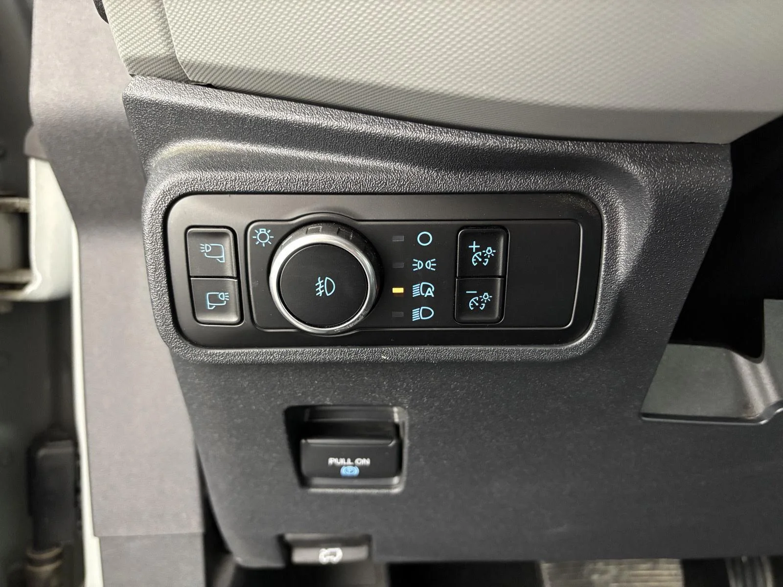 Used 2023 Cactus Gray Ford Badlands image 30