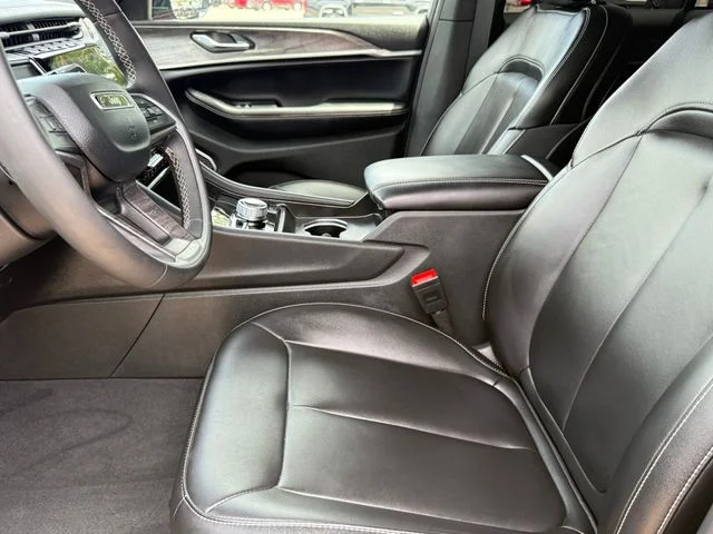 Used 2024 Red Jeep 4xe image 10