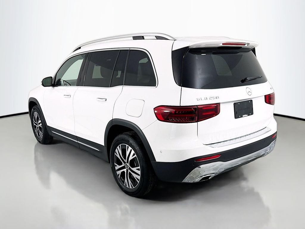 Used 2025 White Mercedes-Benz GLB 250 image 7