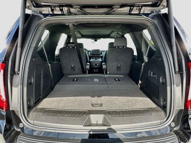 Used 2022 Black GMC SLT image 28