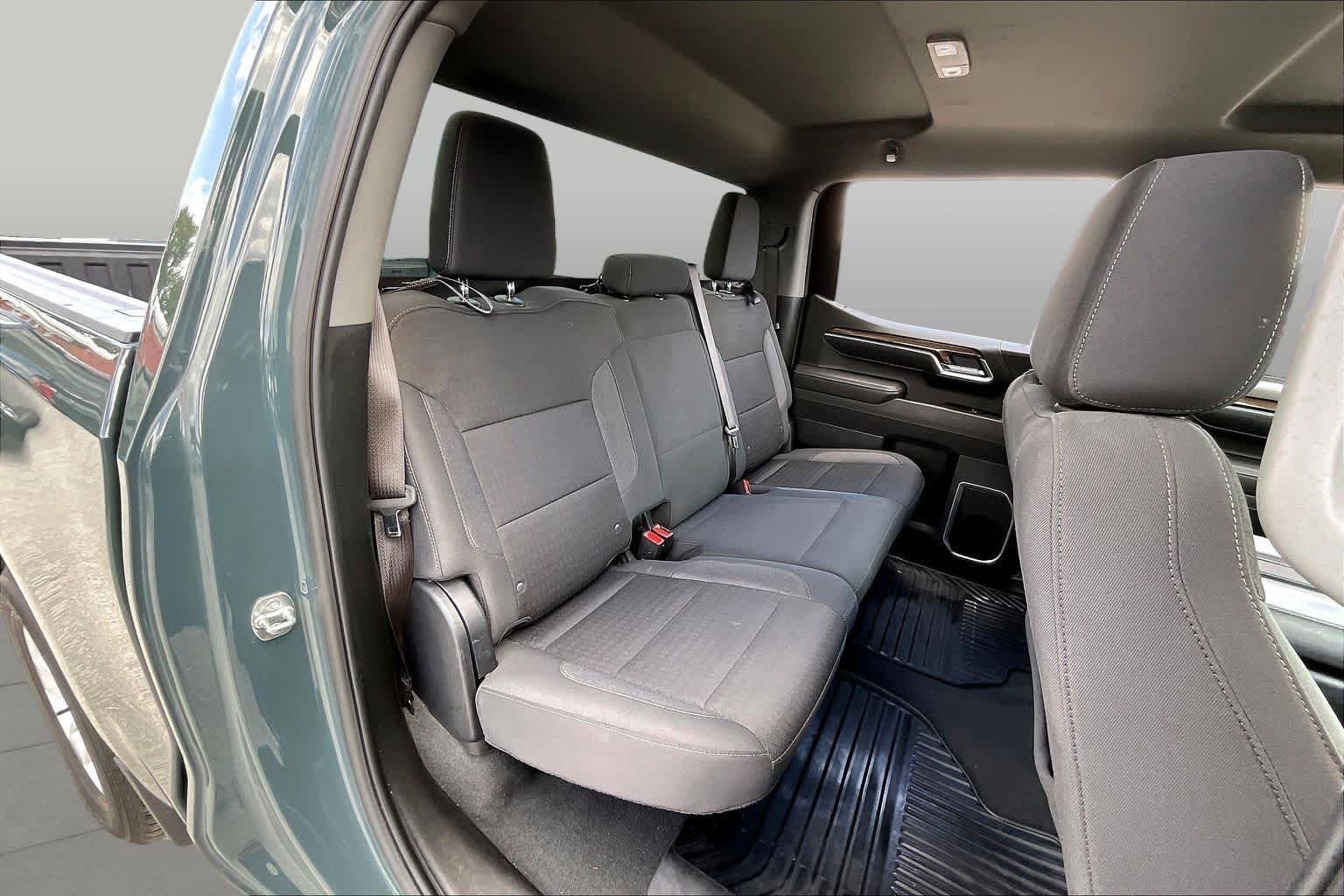 Used 2025 Cypress Gray Chevrolet LT image 18