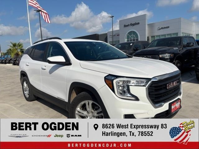 Used 2023 White GMC SLE image 1