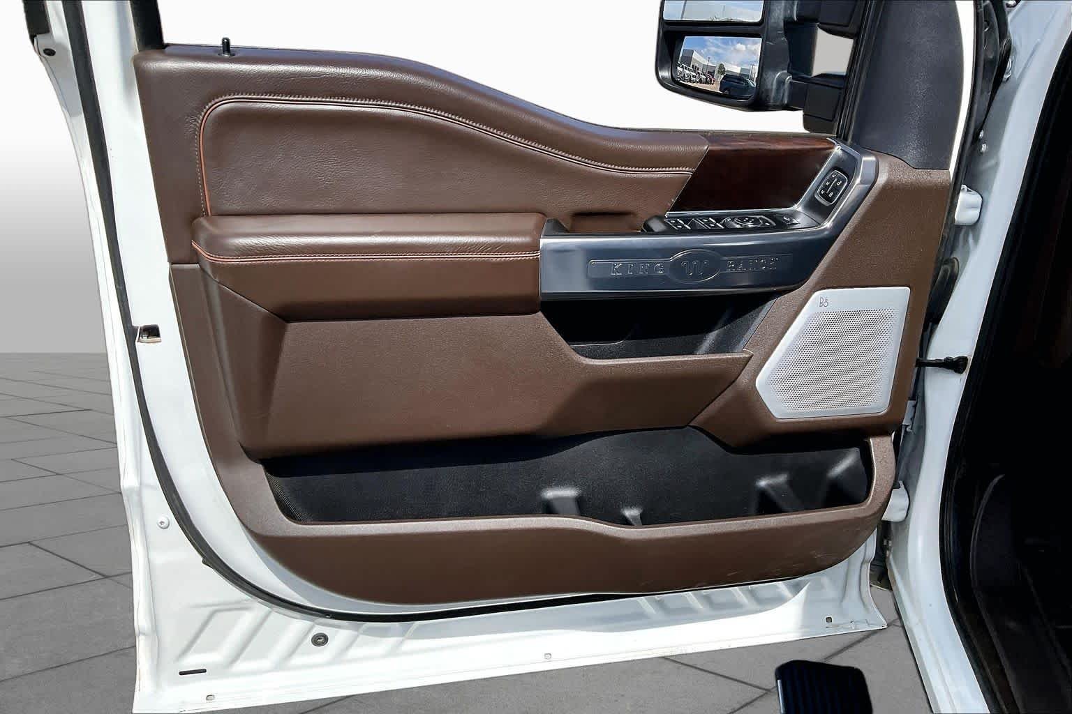 Used 2024 Star White Metallic Tri-Coat/Darkened Bronze Ford King Ranch image 21