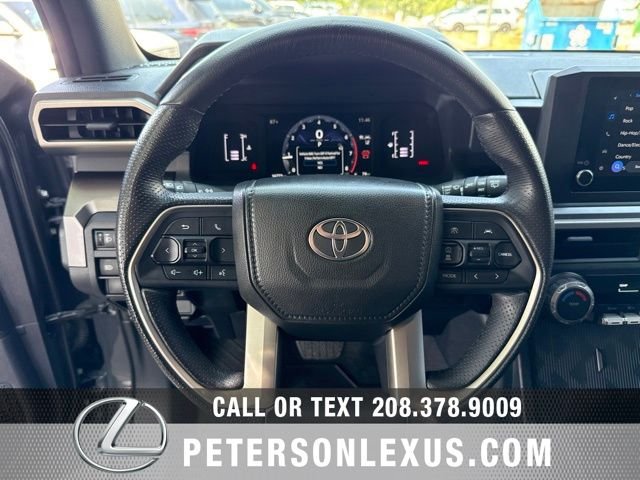 Used 2025  Toyota SR5 image 23