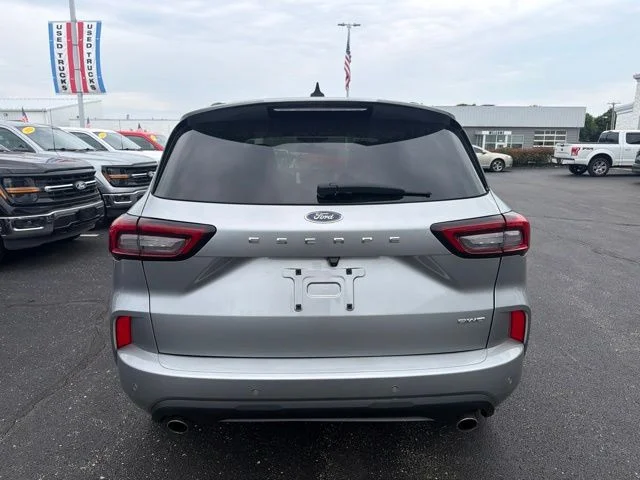 Used 2023 Iconic Silver Metallic Ford ST-Line image 4