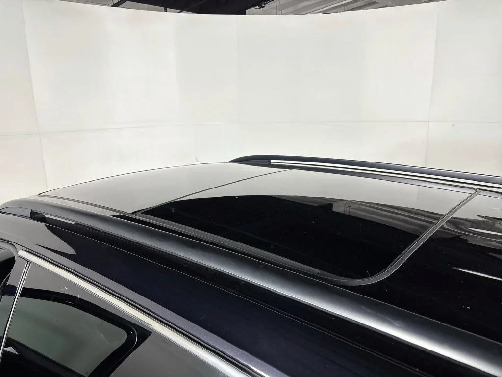 Used 2018 Black Volkswagen 2.0T SE image 18