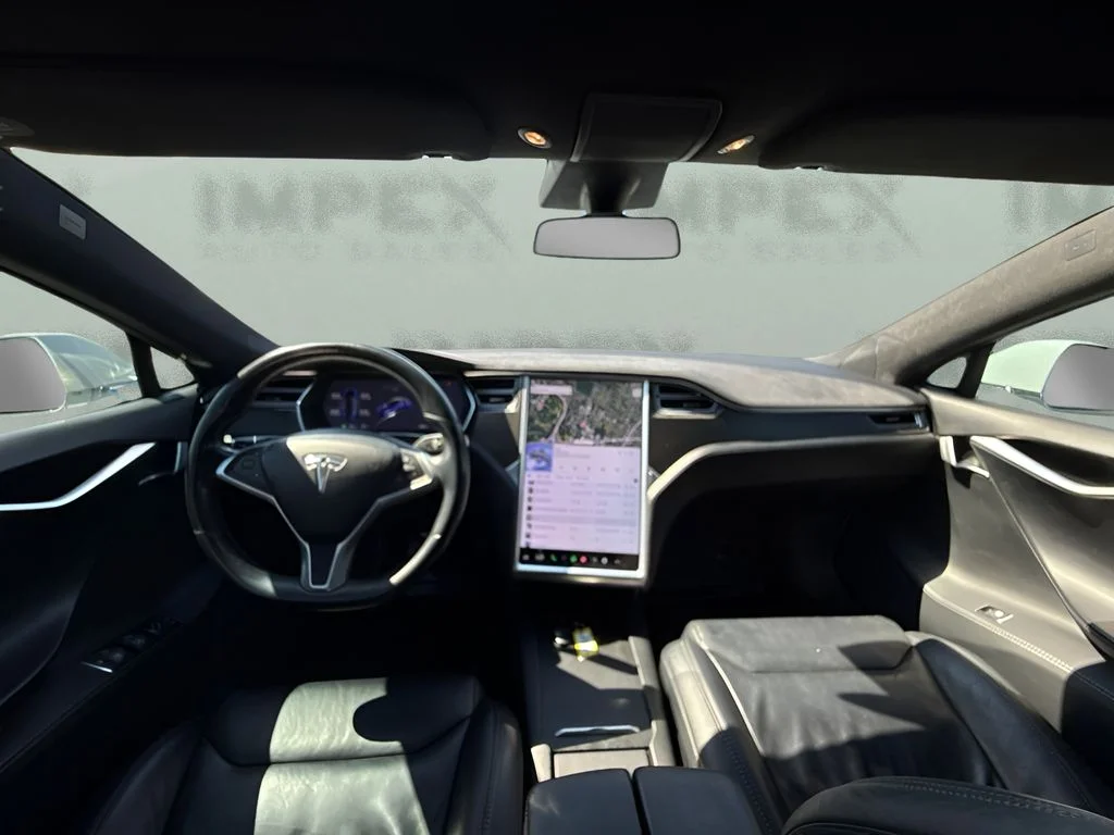 Used 2017  Tesla 75 image 8