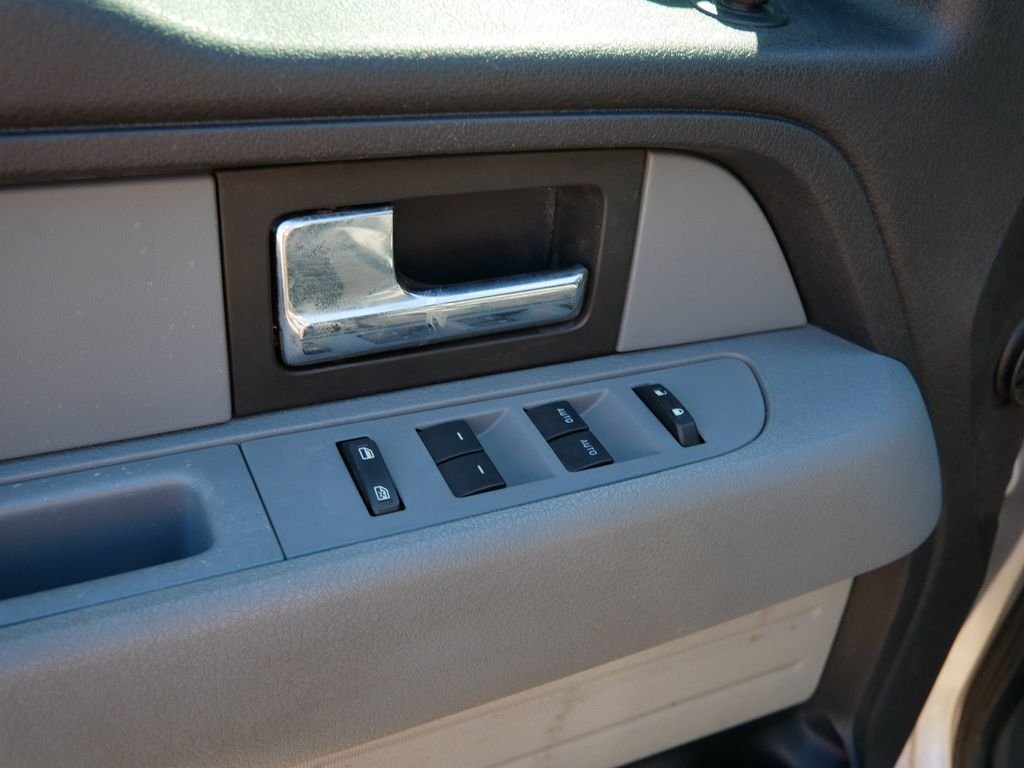 Used 2012 Silver Ford XLT image 16