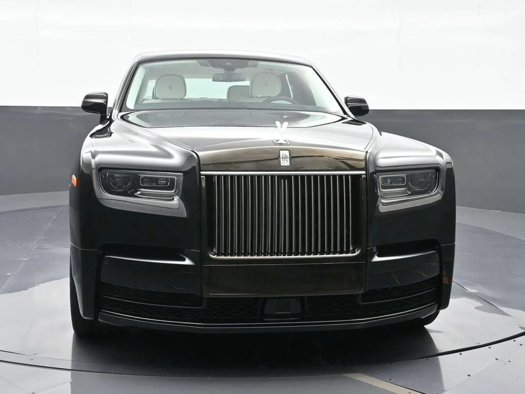 Used 2025 Black Rolls-Royce  image 5