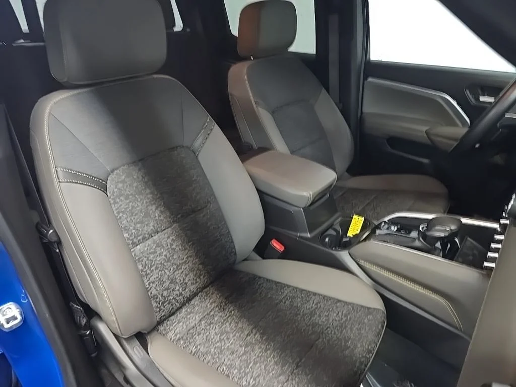 Used 2024 Blue Chevrolet ZR2 image 16