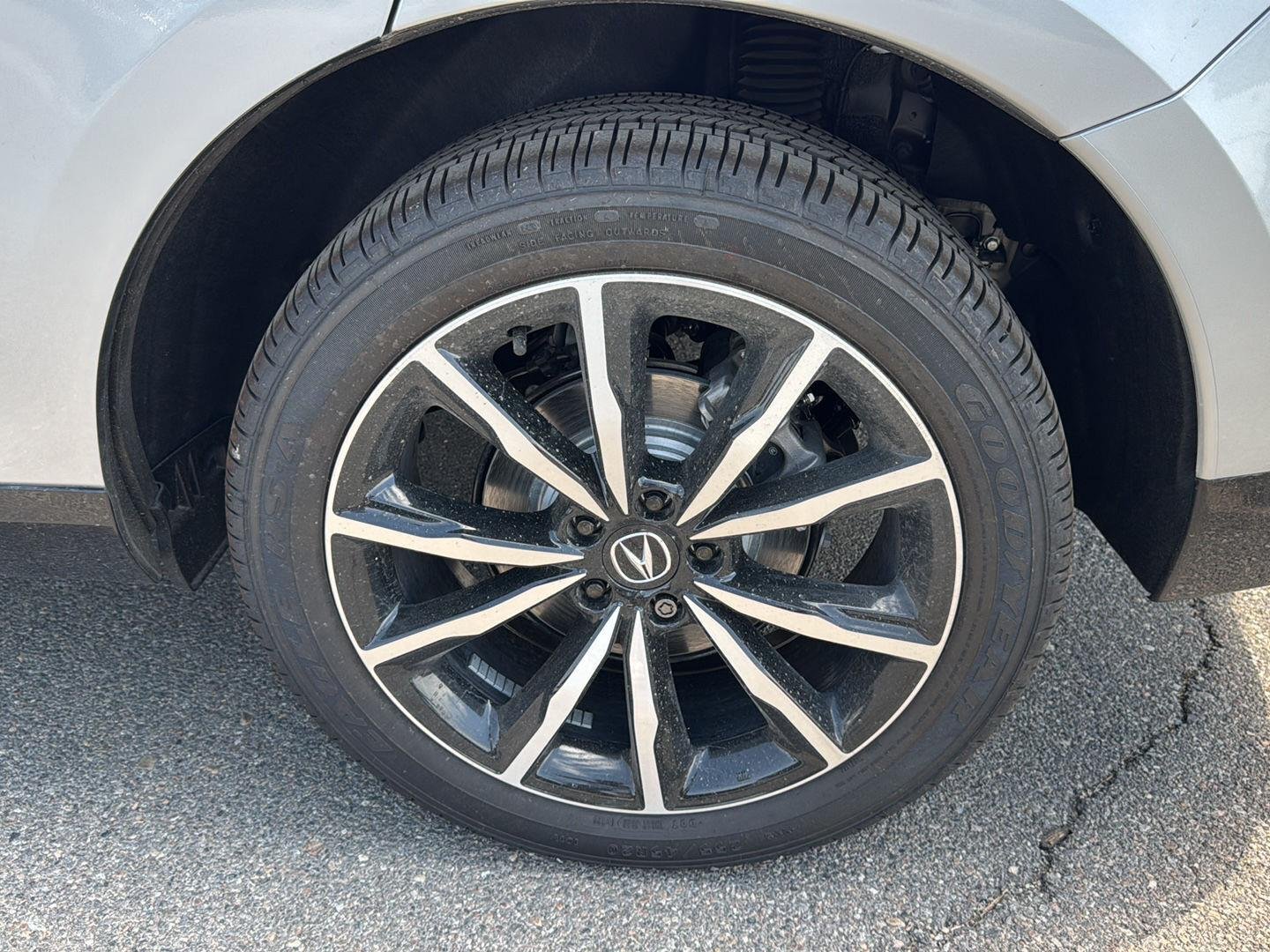 New 2026 Solar Silver Metallic Acura w/A-Spec Advance Package image 11