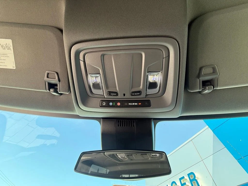 New 2026 Sterling Metallic GMC Elevation image 29