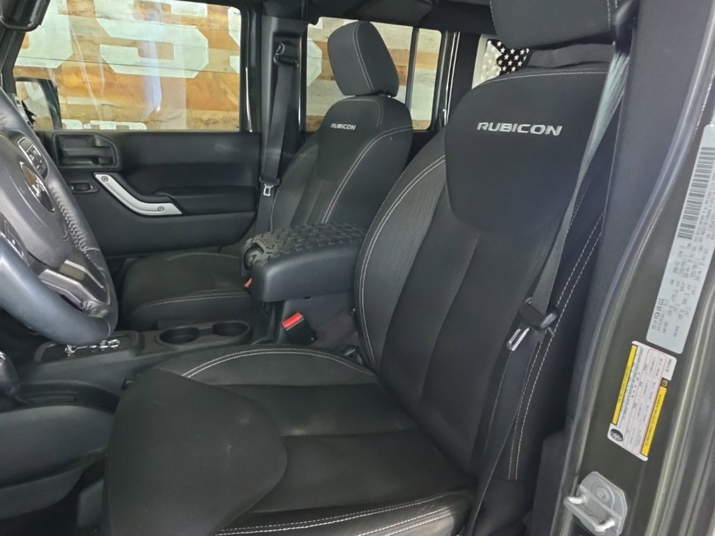 Used 2016 Tank Clearcoat Jeep Unlimited Rubicon image 9
