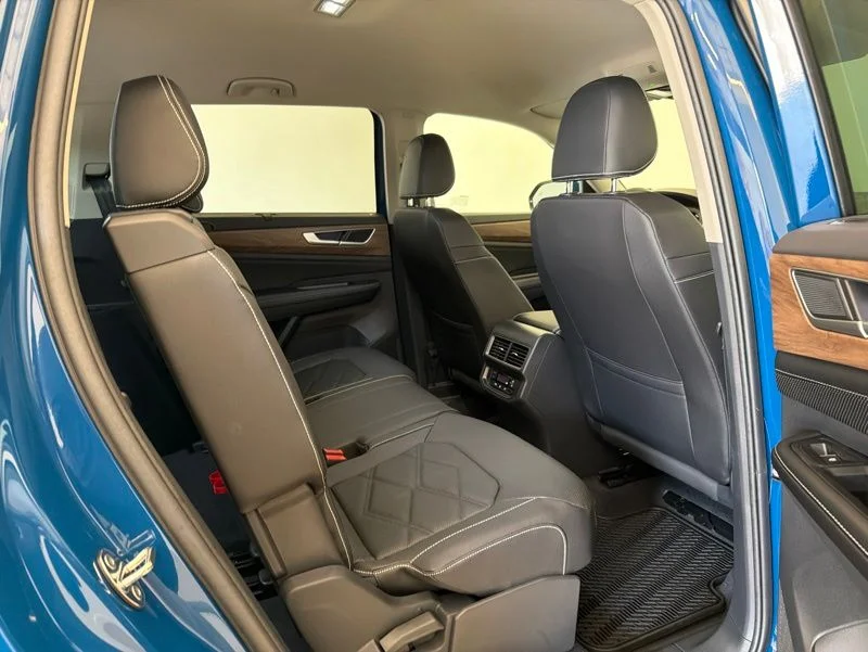 New 2026 Blue Volkswagen 2.0T SE w/Technology image 26