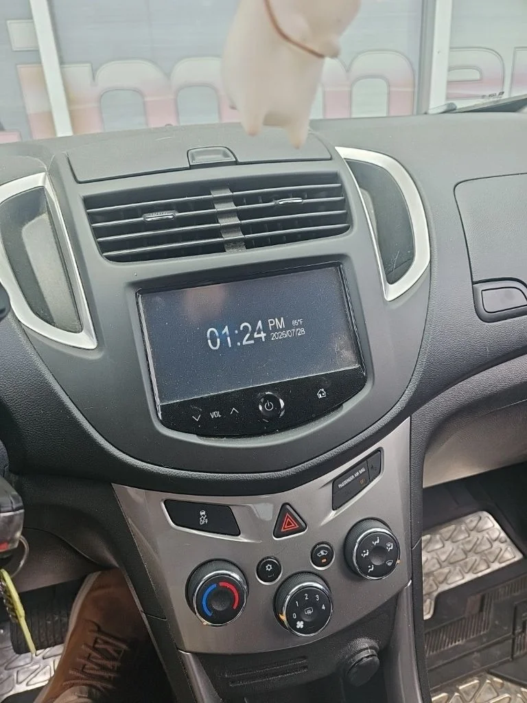 Used 2016 Orange Chevrolet LT image 9