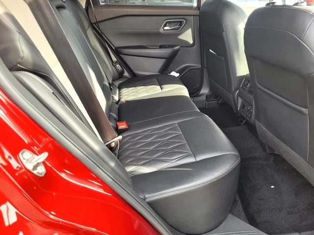 2022 Nissan Rogue Platinum - Photo 20