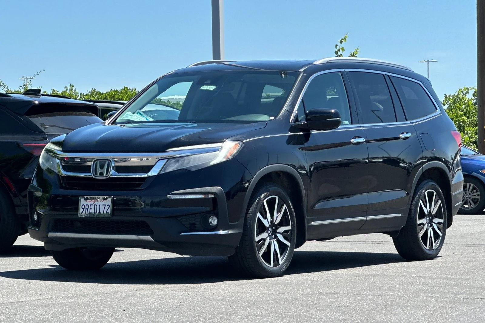 Used 2021 Black Honda Touring 8-Passenger image 8