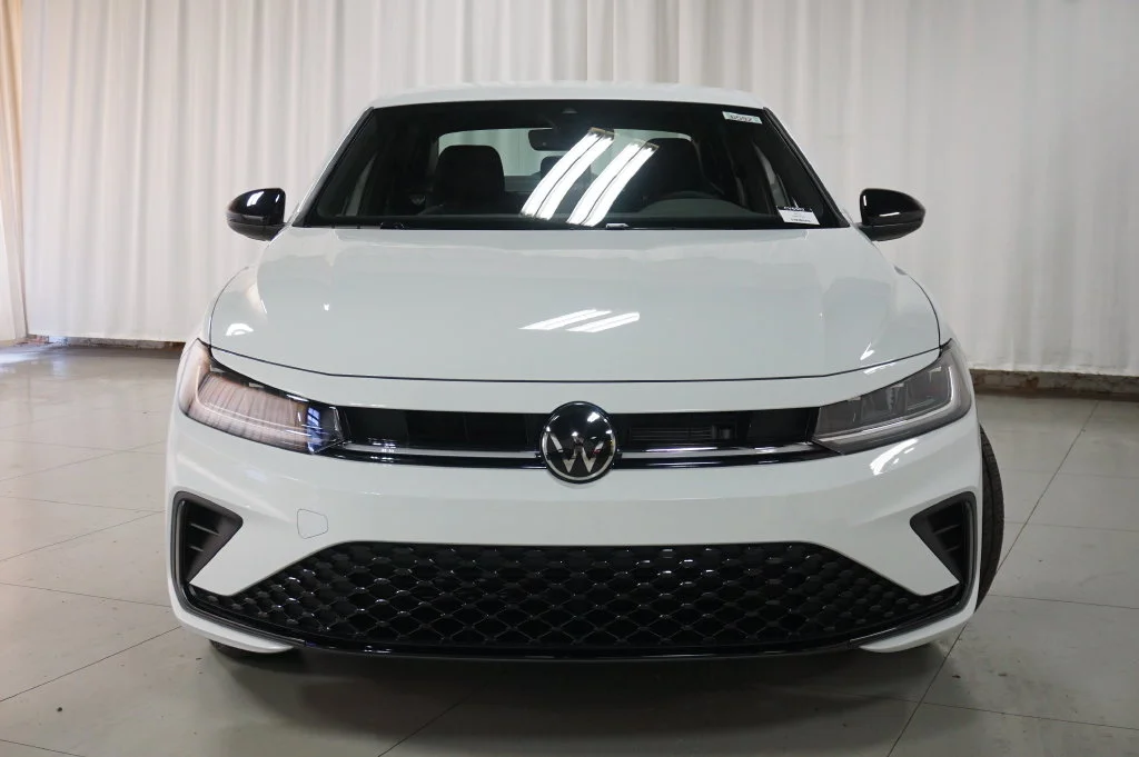 New 2026 White Volkswagen 1.5T Sport image 5