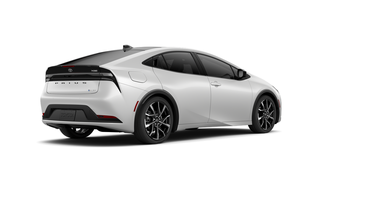 New 2027 Wind Chill Pearl Toyota XSE Premium image 10