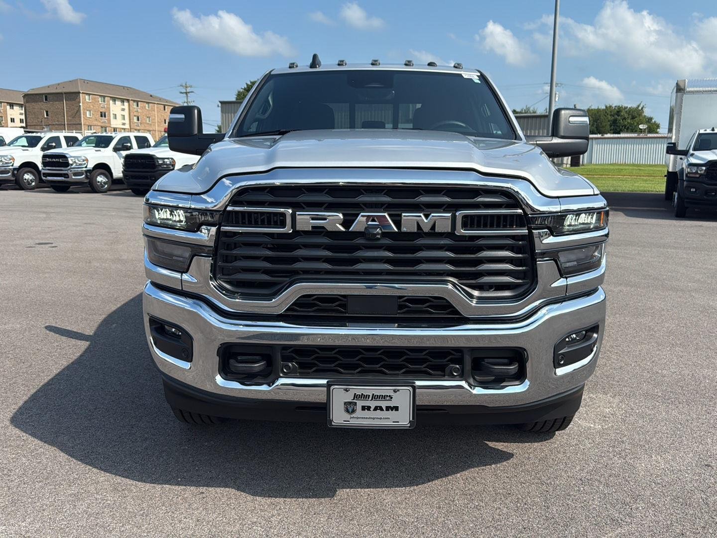 2025 RAM 2500 Tradesman - Photo 15
