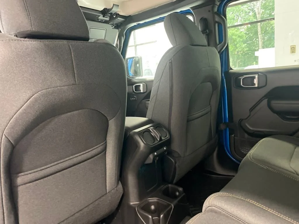 2025 Jeep Wrangler 4-Door Sport S - Photo 11