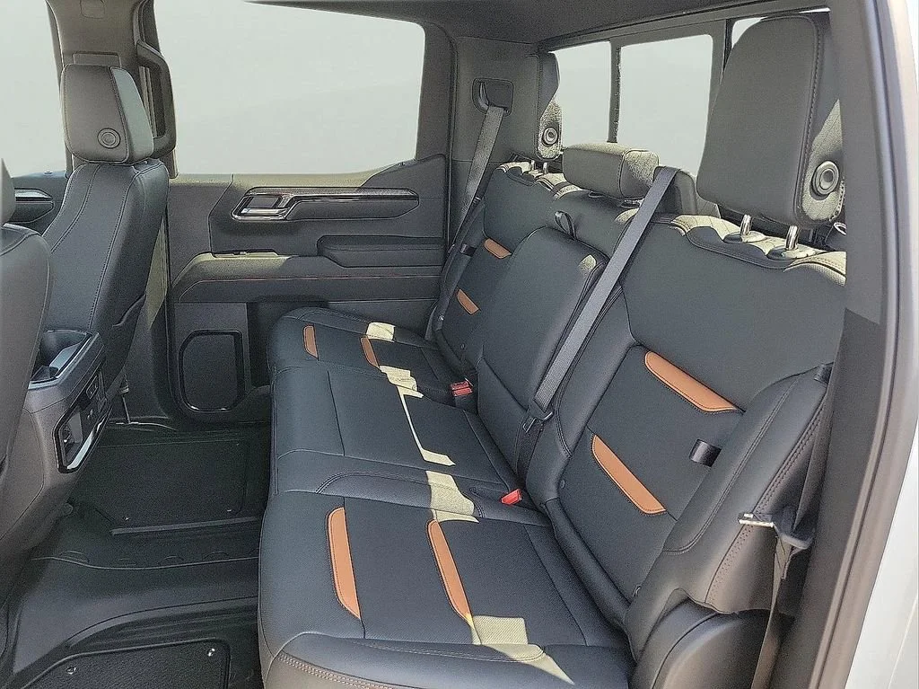 2026 GMC Sierra 1500 AT4 - Photo 13