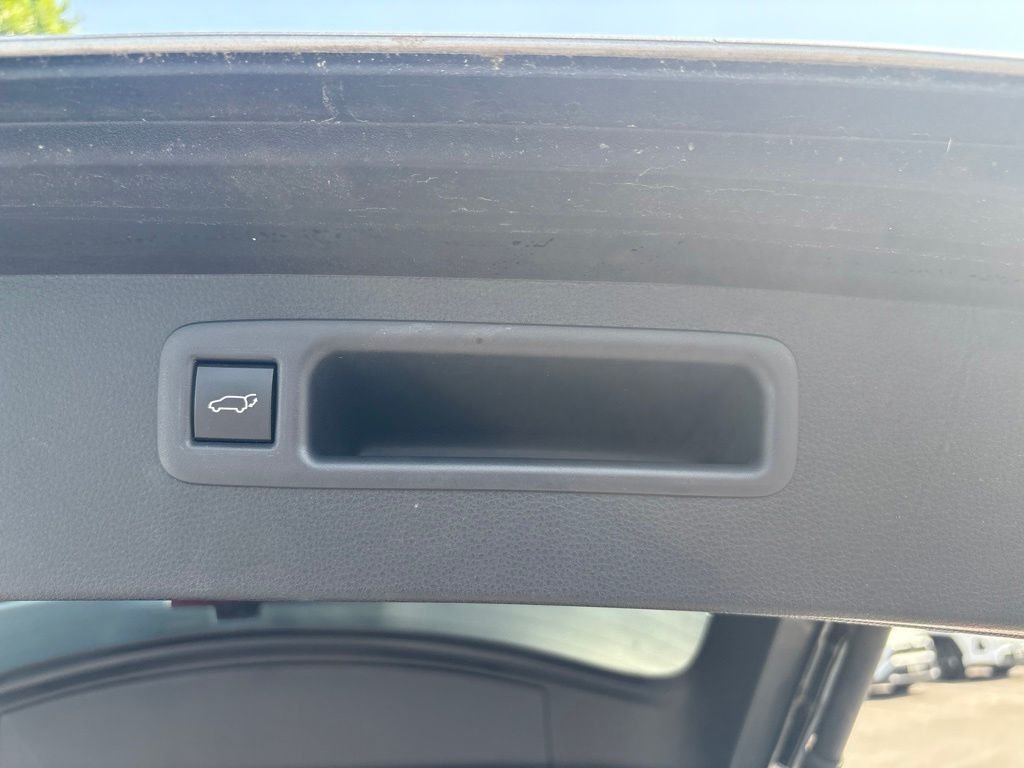 Used 2023 Silver Toyota LE image 27