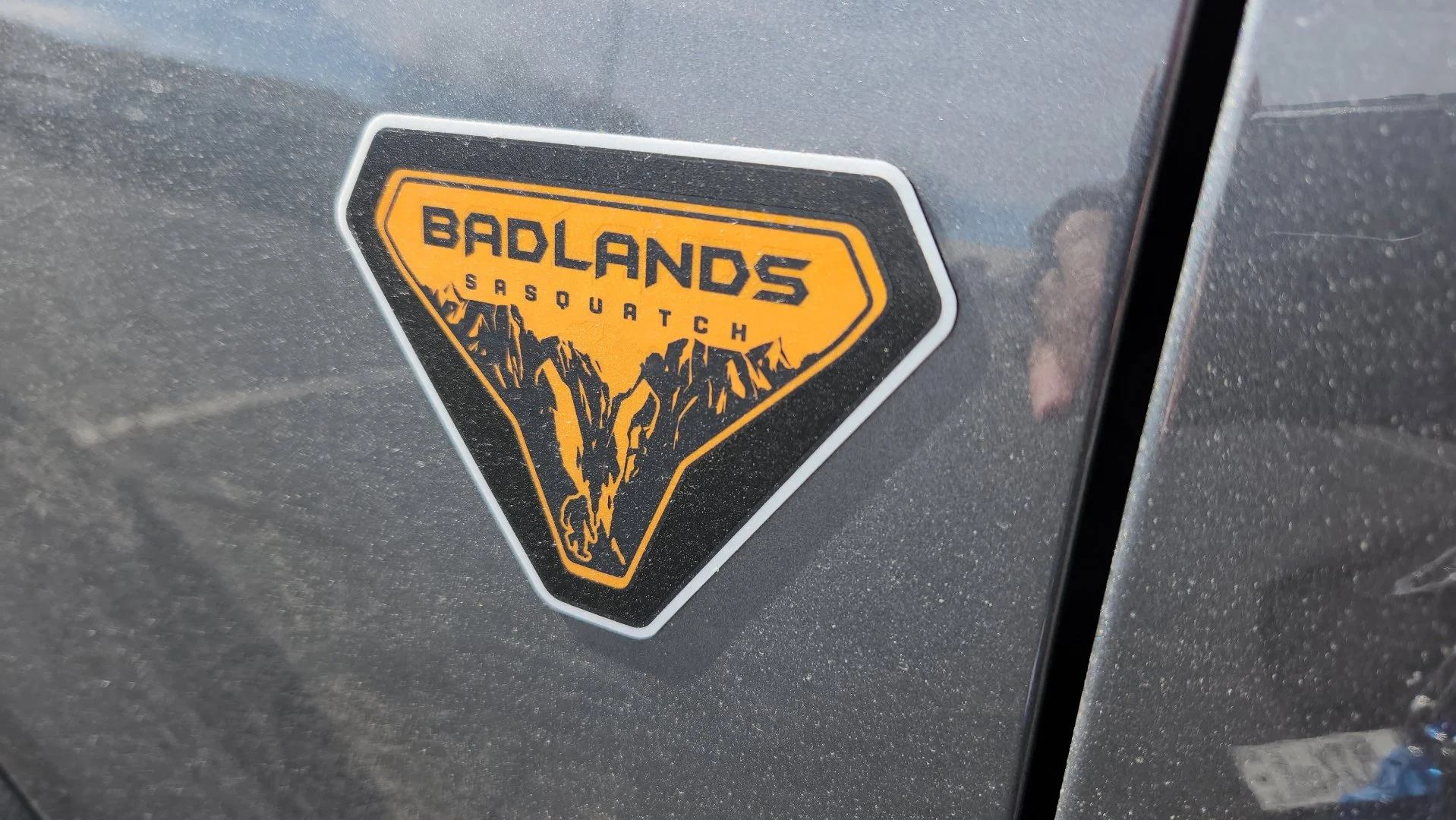 New 2026 Carbonized Gray Metallic Ford Badlands image 21