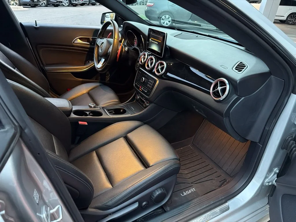 Used 2016 Silver Mercedes-Benz CLA 250 image 9