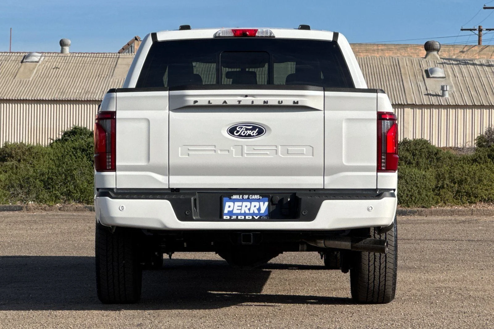 New 2026 Star White Metallic Tri-Coat Ford Platinum® image 4