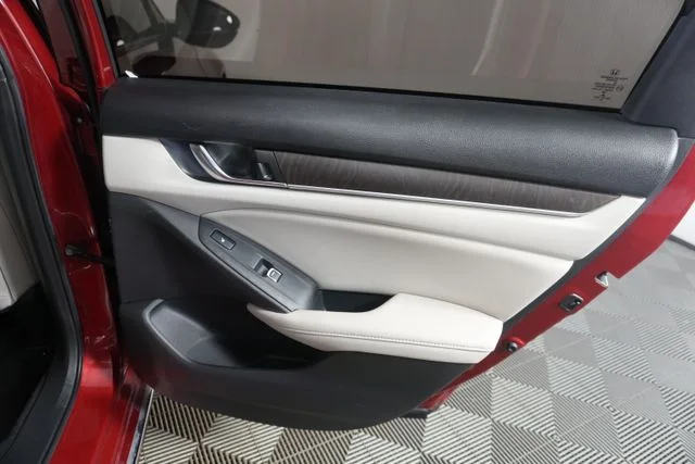 Used 2019 Radiant Red Metallic Honda Touring 2.0T image 32