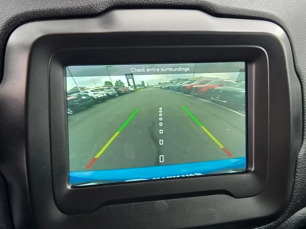 Used 2021 Teal Jeep Latitude image 25