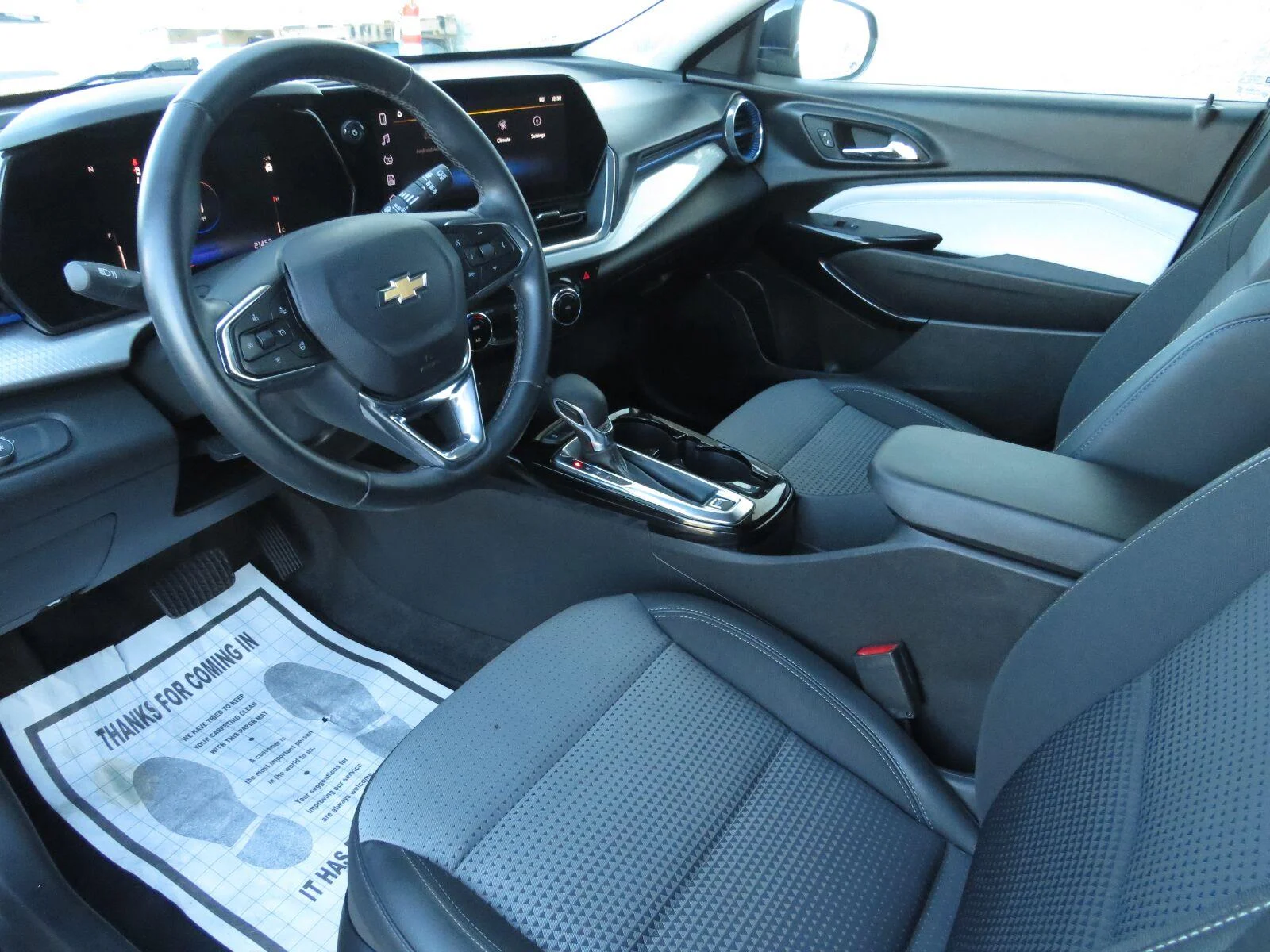Used 2024 Mosaic Black Metallic Chevrolet LT image 21
