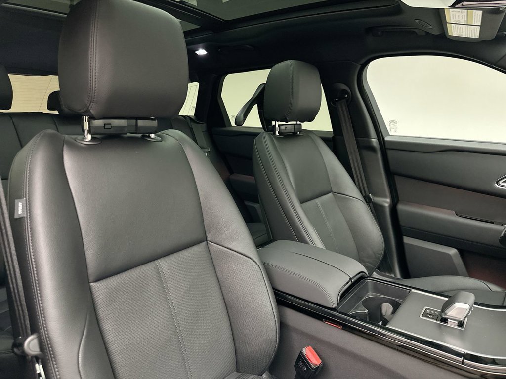 New 2026 Fuji White Land Rover S image 6