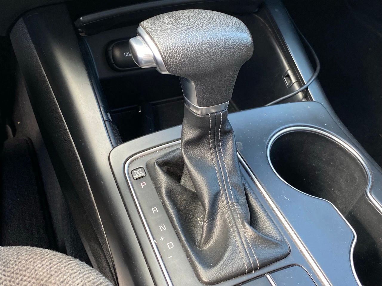 Used 2019 Titanium Silver Kia LX image 8
