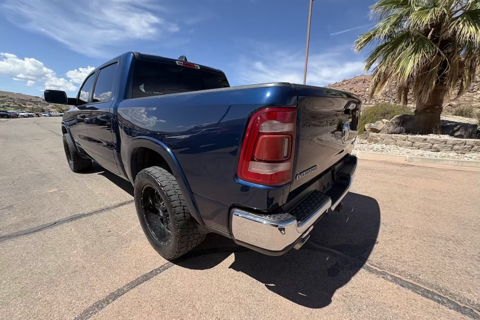 Used 2019 Patriot Blue Pearlcoat Ram Laramie image 3