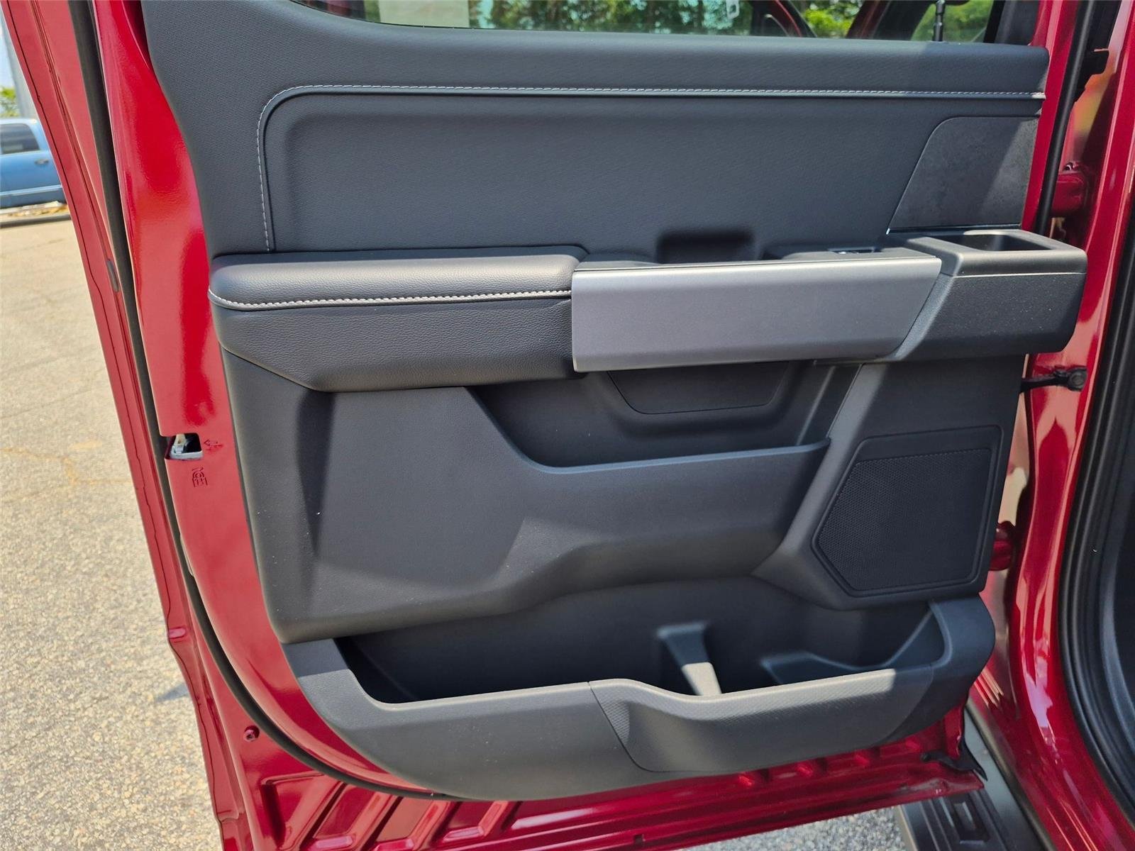 New 2026 Ruby Red Metallic Tinted Clearcoat Ford XLT image 24