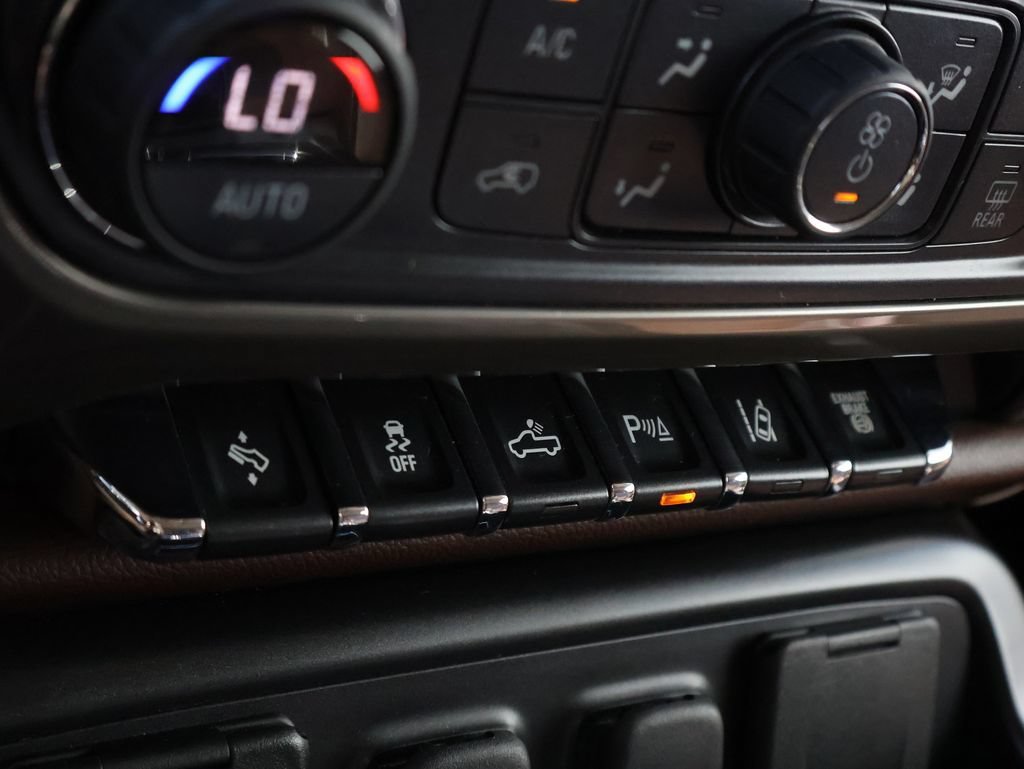 2016 Chevrolet Silverado 2500HD High Country - Photo 29