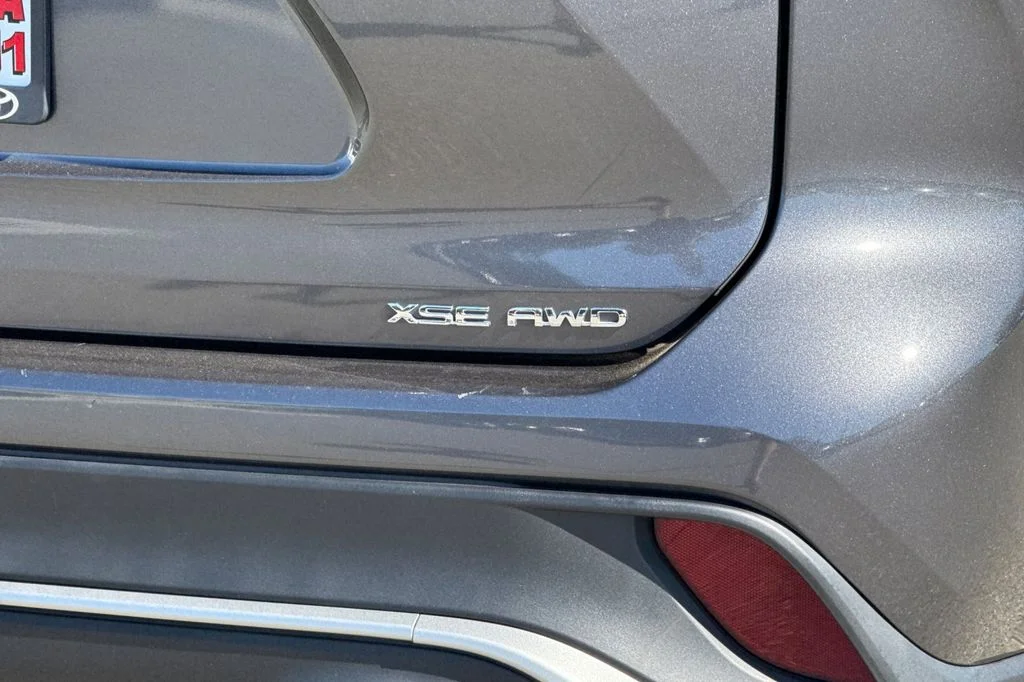 2025 Toyota Highlander XSE - Photo 32