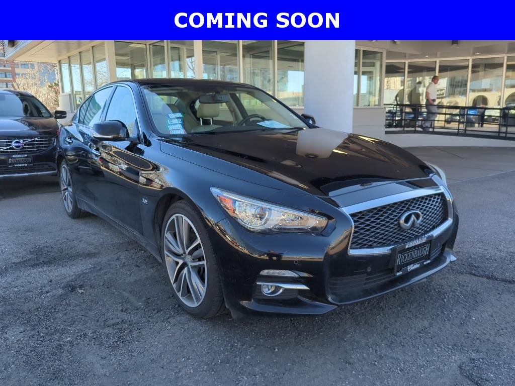 2016 INFINITI Q50 Premium