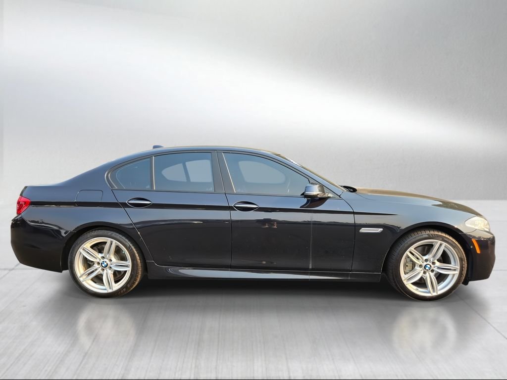 Used 2015 Carbon Black Metallic BMW 550i xDrive image 2
